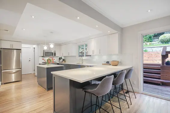 5753 Westport Road, West Vancouver For Sale - image 7