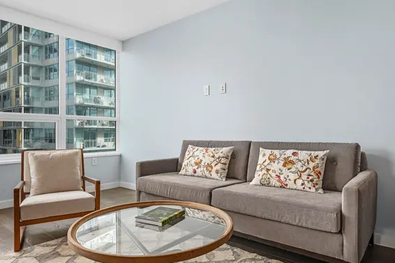 901 112 East 13 Street, North Vancouver For Sale - image 3