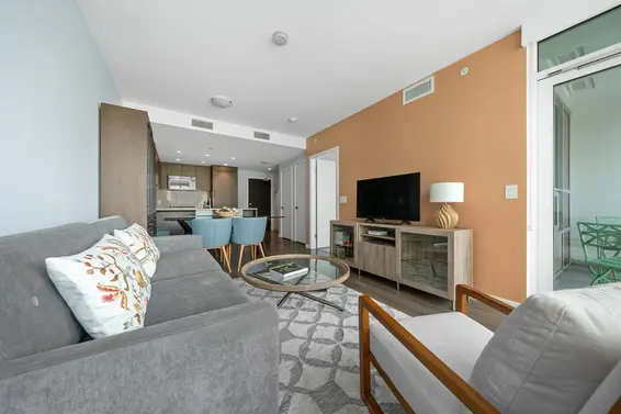 901 112 East 13 Street, North Vancouver For Sale - image 4