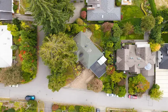 3692 Sunnycrest Drive, North Vancouver For Sale - image 22