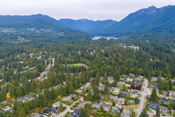 3692 Sunnycrest Drive, North Vancouver For Sale - image 24