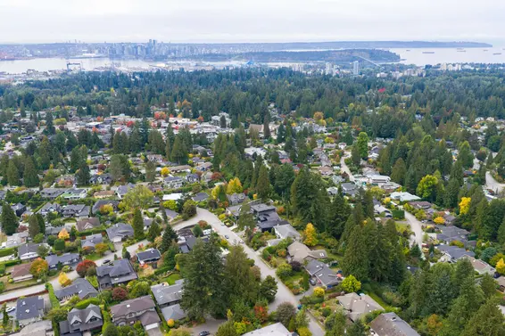 3692 Sunnycrest Drive, North Vancouver For Sale - image 26