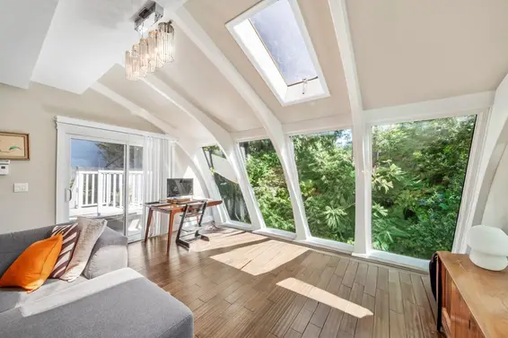 230 West 22nd Street, North Vancouver For Sale - image 2