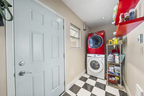 230 West 22nd Street, North Vancouver For Sale - image 31