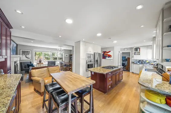 230 West 22nd Street, North Vancouver For Sale - image 9