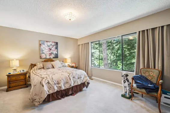 4706 Meadfeild Road, West Vancouver For Sale - image 12