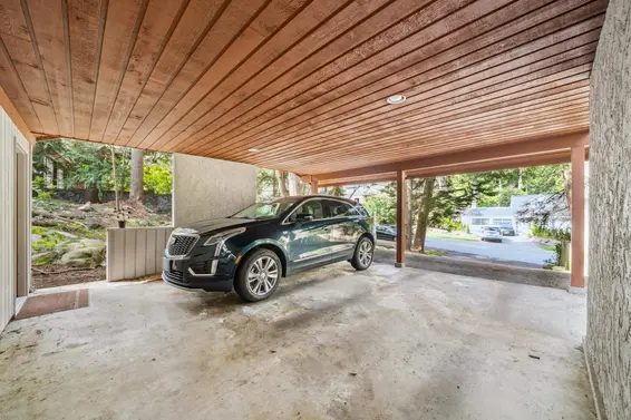 4706 Meadfeild Road, West Vancouver For Sale - image 22