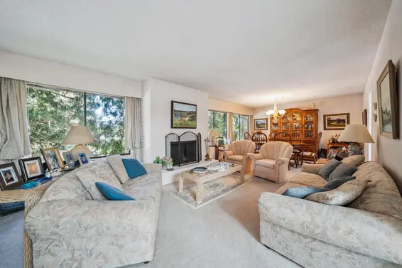 4706 Meadfeild Road, West Vancouver For Sale - image 7