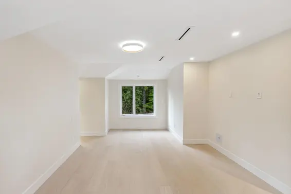 3529 Anne Macdonald Way, North Vancouver For Sale - image 19