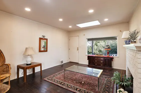 445 West Queens Road, North Vancouver For Sale - image 11