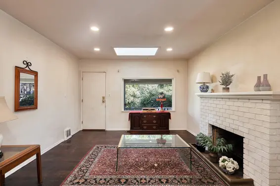 445 West Queens Road, North Vancouver For Sale - image 12