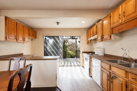 445 West Queens Road, North Vancouver For Sale - image 14