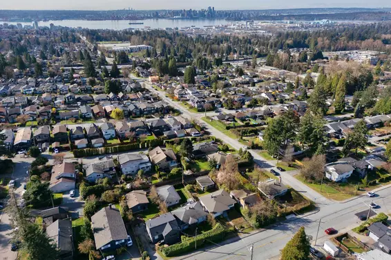 445 West Queens Road, North Vancouver For Sale - image 21