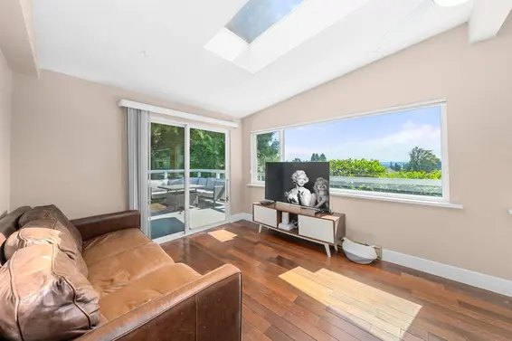 3920 Delbrook Avenue, North Vancouver For Sale - image 11