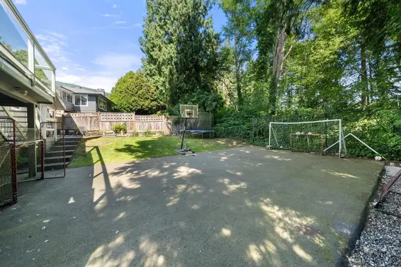 3920 Delbrook Avenue, North Vancouver For Sale - image 30