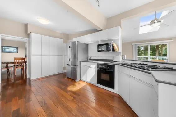 3920 Delbrook Avenue, North Vancouver For Sale - image 8