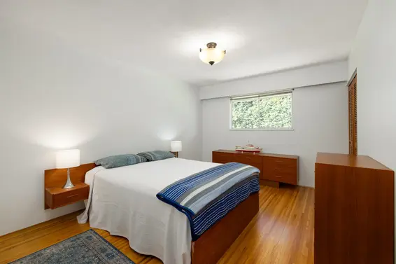 587 Beachview Drive, North Vancouver For Sale - image 22