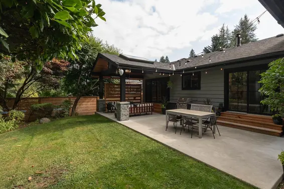 3348 Tennyson Crescent, North Vancouver For Sale - image 32