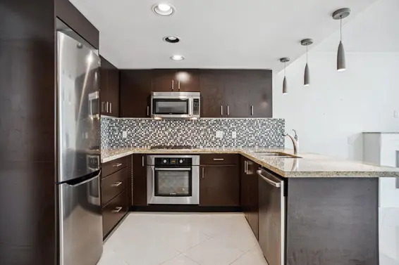 408 133 East Esplanade Avenue, North Vancouver For Sale - image 17