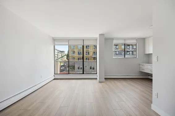 306 145 St. Georges Avenue, North Vancouver For Sale - image 2