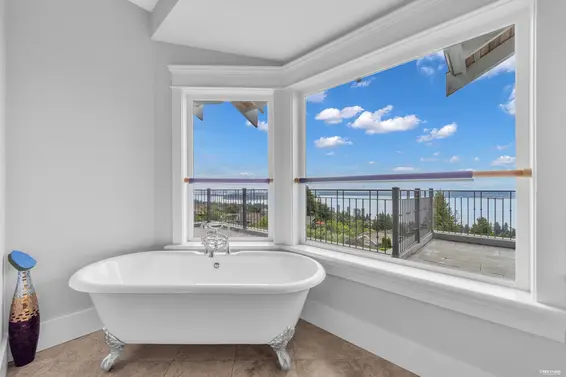 2340 Orchard Lane, West Vancouver For Sale - image 18