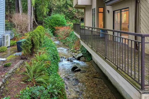 976 Prospect Avenue, North Vancouver For Sale - image 3