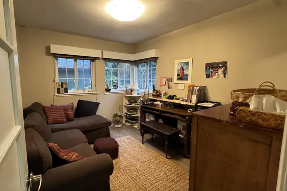 2071 Deep Cove Road, North Vancouver For Sale - image 8