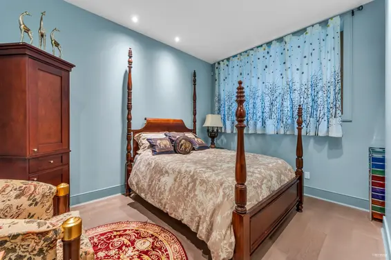 340 Southborough Drive, West Vancouver For Sale - image 35