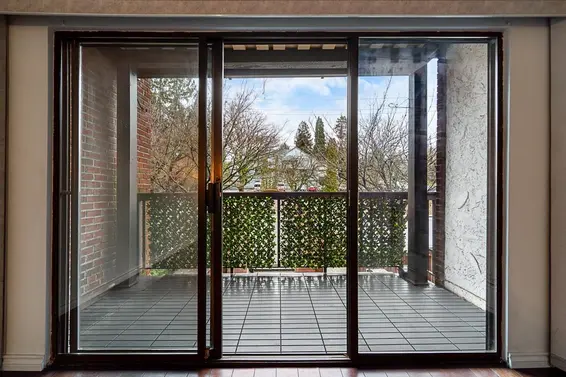 208 211 West 3rd Street, North Vancouver For Sale - image 25