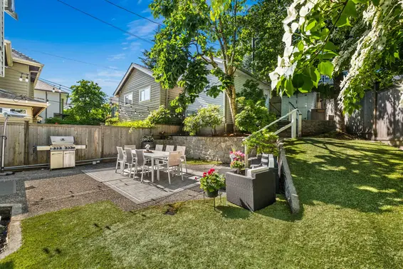 448 Brand Street, North Vancouver For Sale - image 20