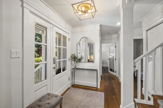 448 Brand Street, North Vancouver For Sale - image 25