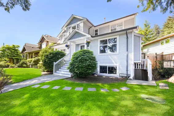 448 Brand Street, North Vancouver For Sale - image 37