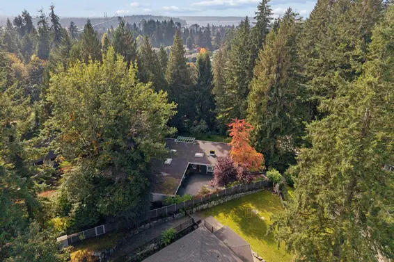 455 Macbeth Crescent, West Vancouver For Sale - image 39