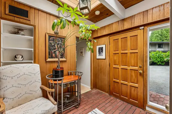 455 Macbeth Crescent, West Vancouver For Sale - image 4