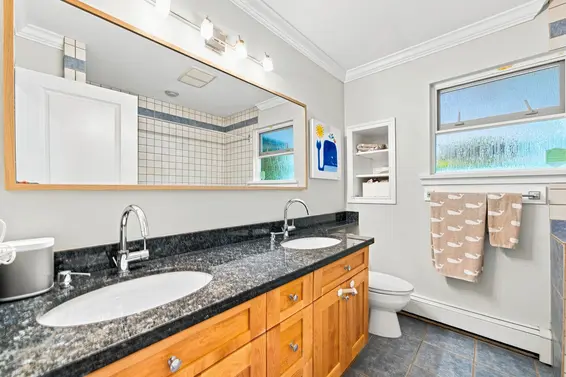 2360 Mackay Avenue, North Vancouver For Sale - image 16