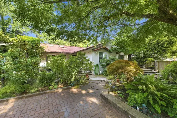 2360 Mackay Avenue, North Vancouver For Sale - image 35