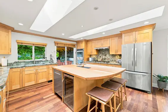 2360 Mackay Avenue, North Vancouver For Sale - image 6