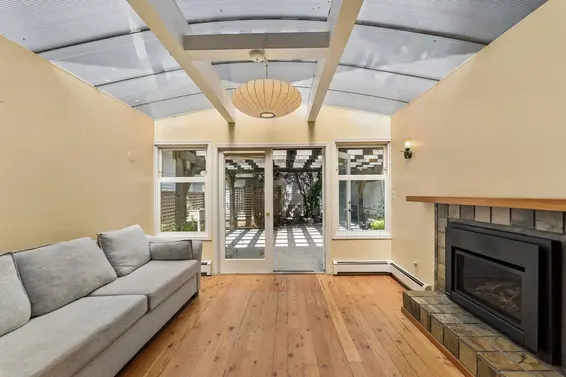 408 East 2nd Street, North Vancouver For Sale - image 16