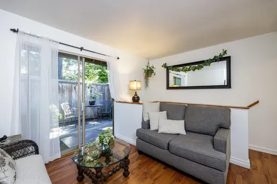 1061 Gladwin Drive, North Vancouver For Sale - image 12