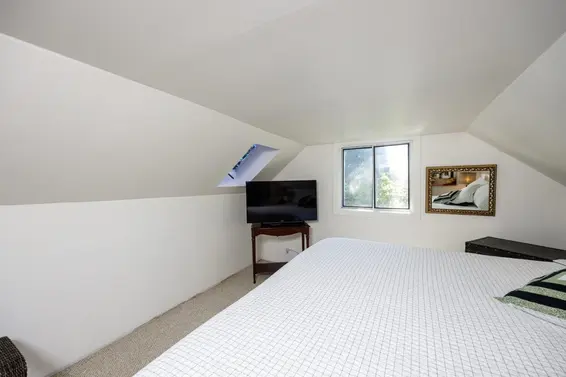 1061 Gladwin Drive, North Vancouver For Sale - image 22