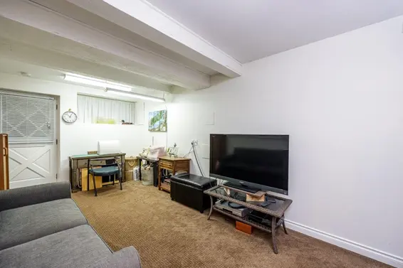 1061 Gladwin Drive, North Vancouver For Sale - image 25