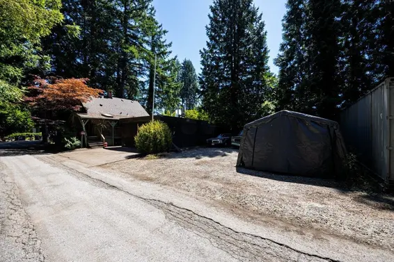 1061 Gladwin Drive, North Vancouver For Sale - image 37