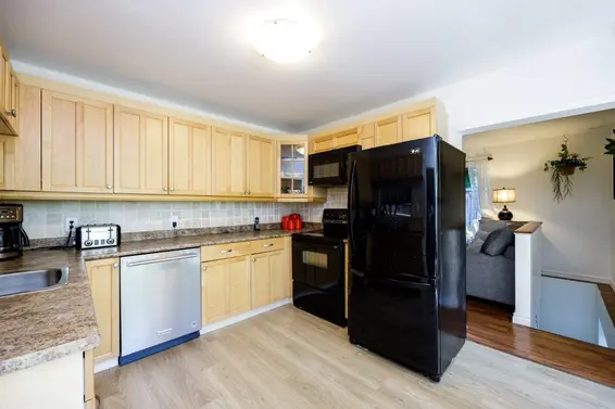 1061 Gladwin Drive, North Vancouver For Sale - image 6