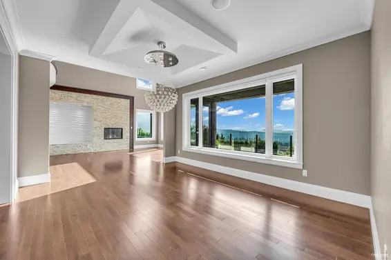 1026 Eyremount Drive, West Vancouver For Sale - image 21