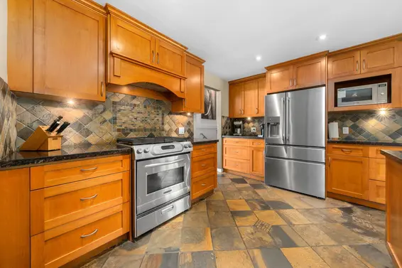 4506 Ranger Avenue, North Vancouver For Sale - image 17