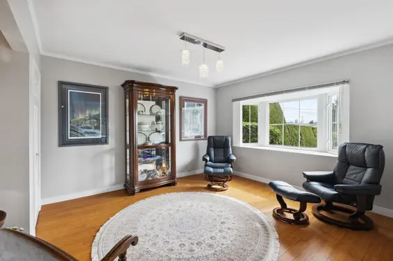 1193 Keith Road, West Vancouver For Sale - image 10