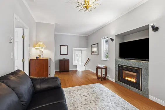 1193 Keith Road, West Vancouver For Sale - image 16