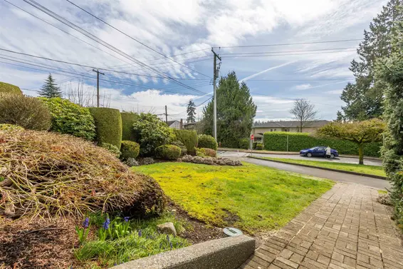 1193 Keith Road, West Vancouver For Sale - image 3