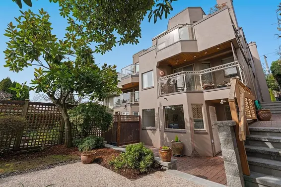 2317 Bellevue Avenue, West Vancouver For Sale - image 2