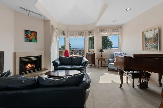 2317 Bellevue Avenue, West Vancouver For Sale - image 4